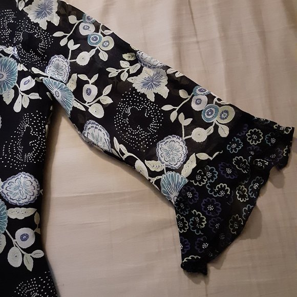 REQUIREMENTS/CHIFFON BLOUSE/SIZE 12 - Picture 3 of 8